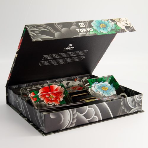 Tokyo Design Studio - Kawaii - Yakuza - Karp - Sushi Bord - Cadeauset - 4st - met Stokjes